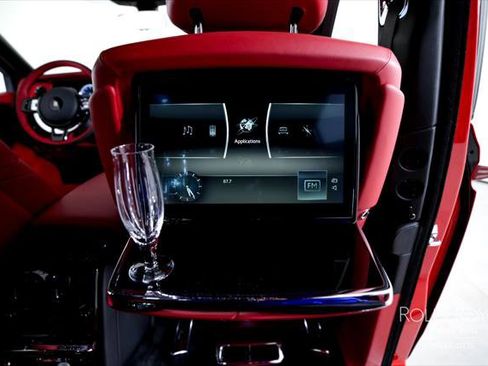 Certified 2024 Rolls-Royce Phantom Extended Wheelbase w/ The Phantom Package image 33