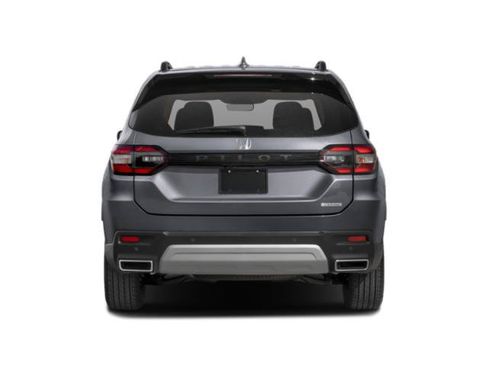 Used 2023 Honda Pilot Touring image 5