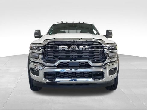 New 2026 RAM 4500 Tradesman AWD/4WD image 3