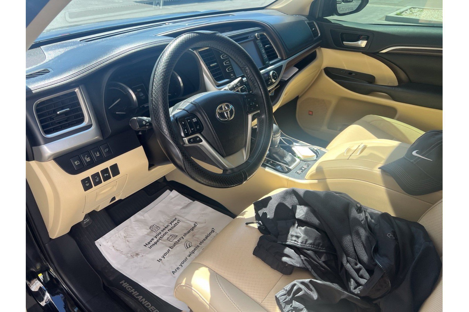 Used 2015 Toyota Highlander Limited Platinum AWD/4WD image 6