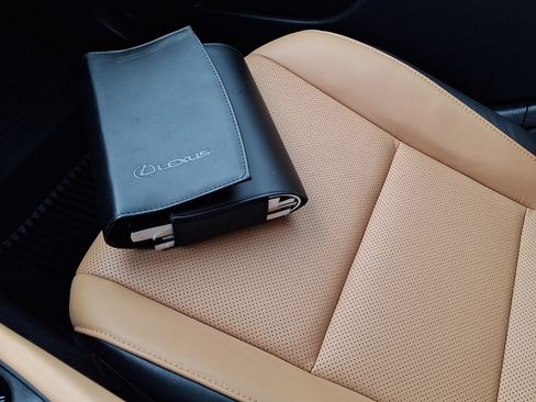 Certified 2023 Lexus ES 350 w/ Premium Package FWD image 28