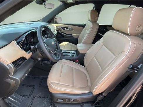 Used 2023 Chevrolet Traverse Premier w/ LPO, Floor Liner Package image 18