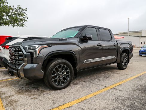 Used 2026 Toyota Tundra Platinum AWD/4WD image 3