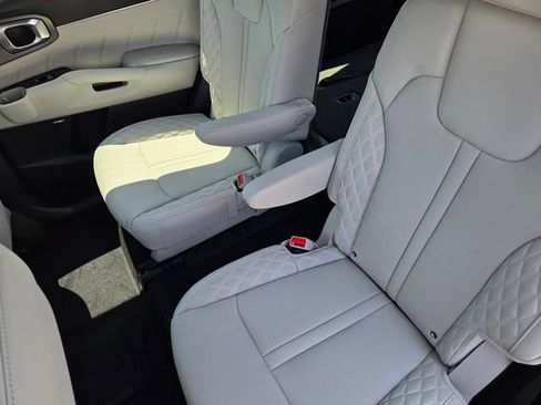 New 2026 Kia Sorento SX Prestige AWD/4WD image 18