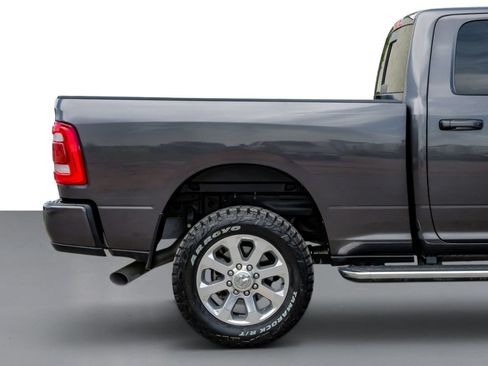 Used 2023 RAM 2500 Laramie AWD/4WD image 6