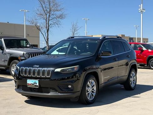 Used 2021 Jeep Cherokee Latitude Plus w/ Sun & Sound Group image 10