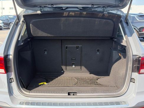 Certified 2023 Volkswagen Taos SEL AWD/4WD image 7