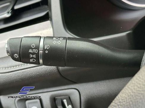 Used 2019 GMC Acadia SLE w/ Driver Alert Package I image 24