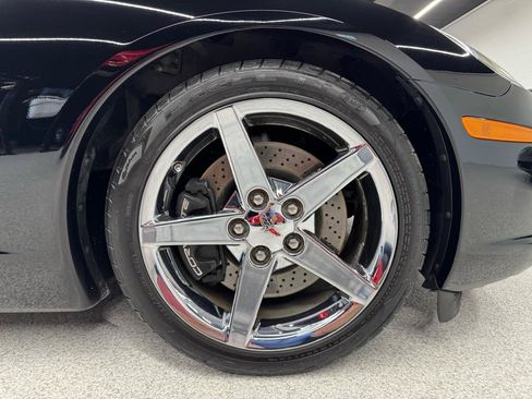 Used 2007 Chevrolet Corvette Convertible w/ Preferred Equipment Group RWD image 34