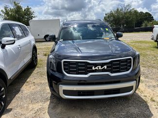 Used 2025 Kia Telluride S FWD video 2