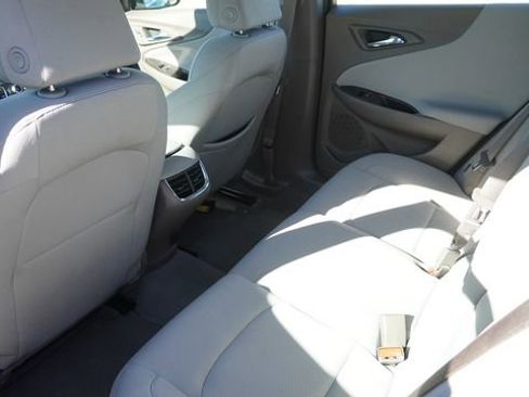 Used 2024 Chevrolet Malibu LT image 12