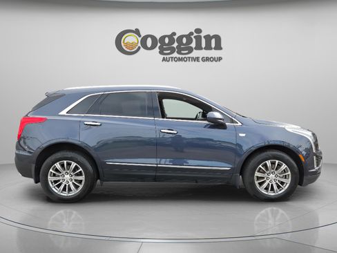 Used 2018 Cadillac XT5 Luxury w/ Driver Awareness Package image 6