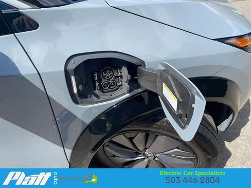 Used 2023 Nissan Ariya FWD image 51