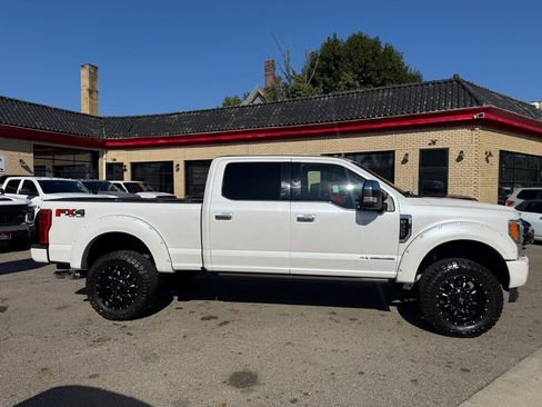 Used 2019 Ford F350 Platinum w/ Platinum Ultimate Package image 4