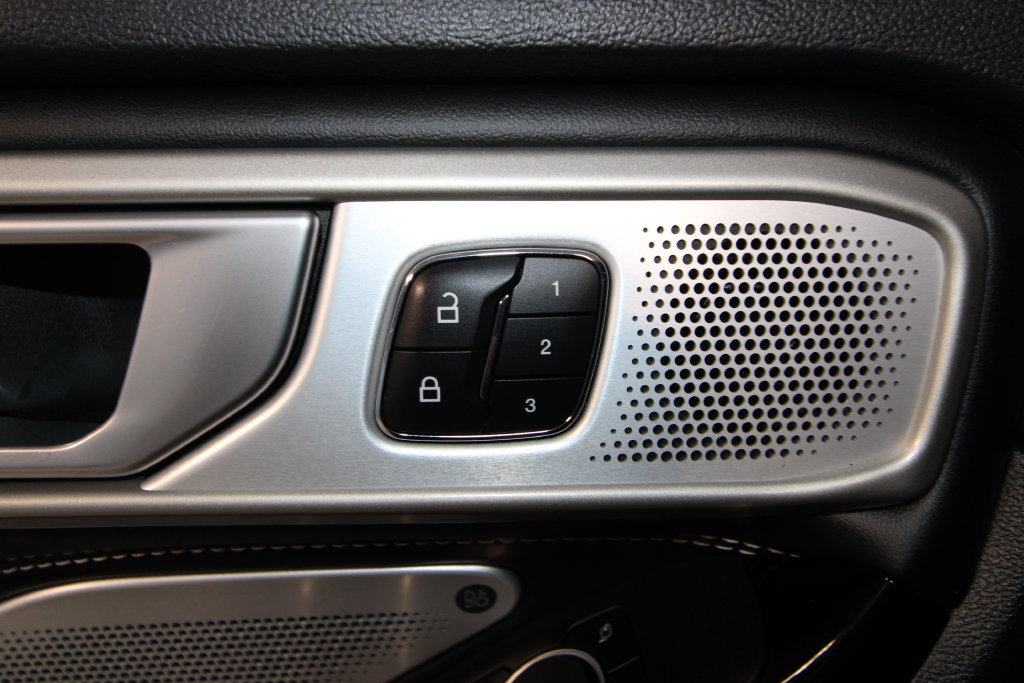 Used 2023 Ford Explorer ST w/ Equipment Group 401A AWD/4WD image 10