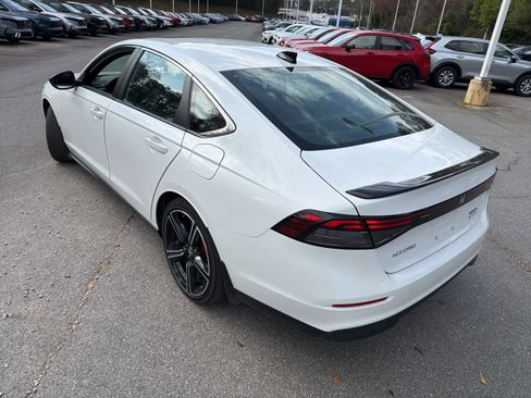 Used 2025 Honda Accord Sport image 8