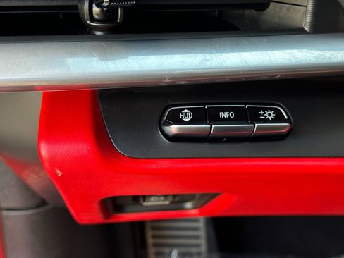 Used 2021 Chevrolet Corvette Stingray Premium Cpe w/ Z51 Performance Package image 29