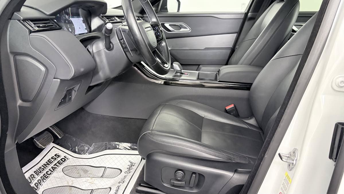 Used 2025 Land Rover Range Rover Velar Dynamic SE AWD/4WD image 16