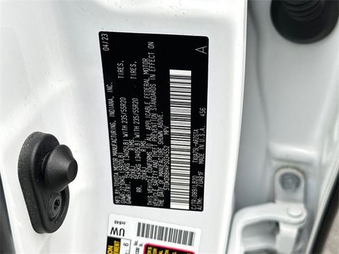 Used 2023 Toyota Highlander Limited image 36