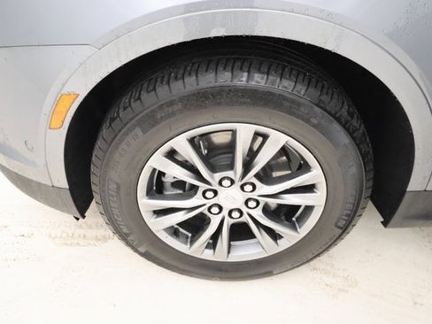 Used 2021 Cadillac XT5 Premium Luxury image 6