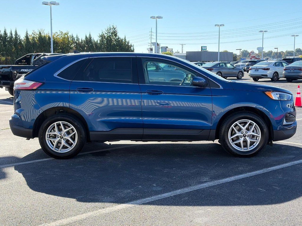 Used 2024 Ford Edge SEL AWD/4WD image 4