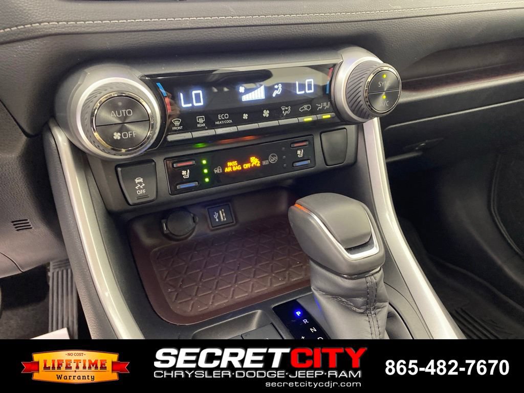 Used 2025 Toyota RAV4 Limited w/ Weather Package AWD/4WD image 22