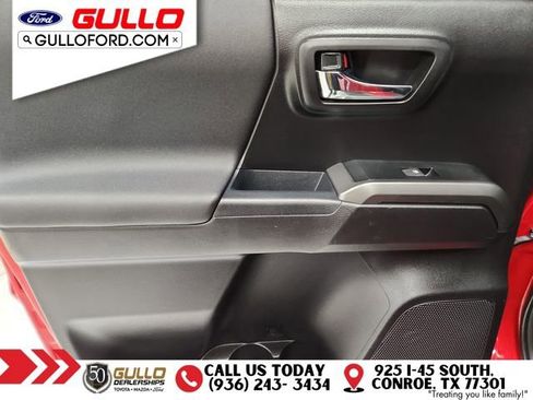 Used 2019 Toyota Tacoma TRD Off-Road image 18