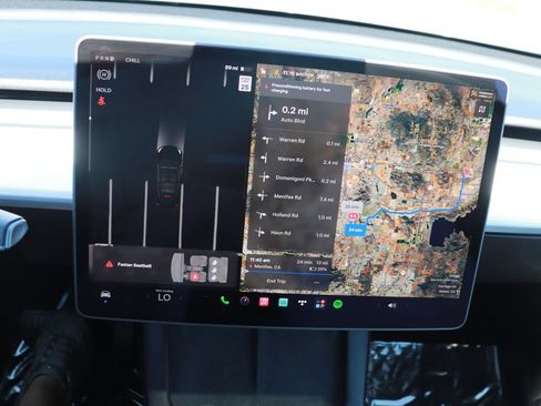 Used 2025 Tesla Model Y Long Range RWD image 15