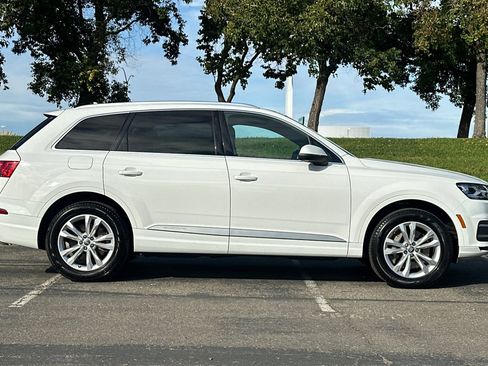 Used 2017 Audi Q7 2.0T Premium image 3