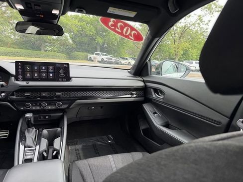 Used 2023 Honda Accord Sport image 35