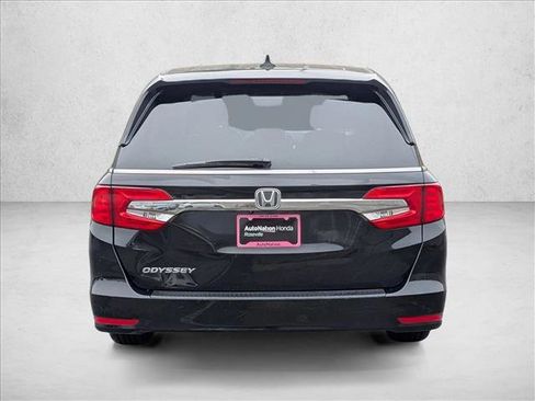 Certified 2018 Honda Odyssey EX-L image 7