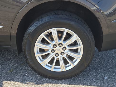 Used 2019 Cadillac XT5 FWD image 15