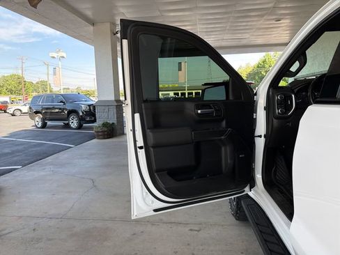 Used 2021 GMC Sierra 1500 AT4 w/ AT4 Premium Package AWD/4WD image 22