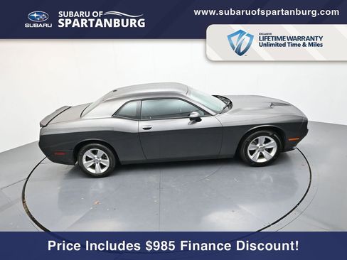 Used 2023 Dodge Challenger SXT image 23