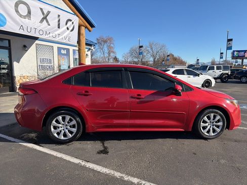 Used 2021 Toyota Corolla LE w/ Body Protection Package (TMS) image 10
