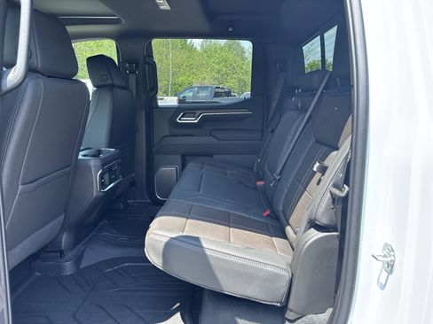 New 2026 Chevrolet Silverado 1500 High Country AWD/4WD image 25