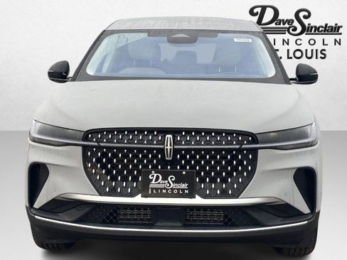 New 2026 Lincoln Nautilus Premier image 8