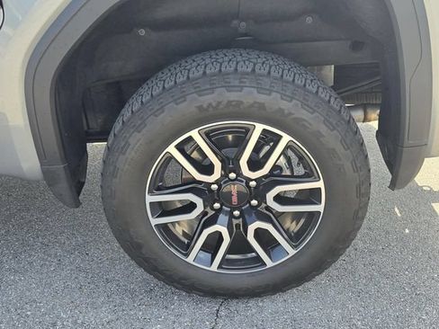 Certified 2026 GMC Sierra 1500 AT4 w/ AT4 Premium Package AWD/4WD image 9