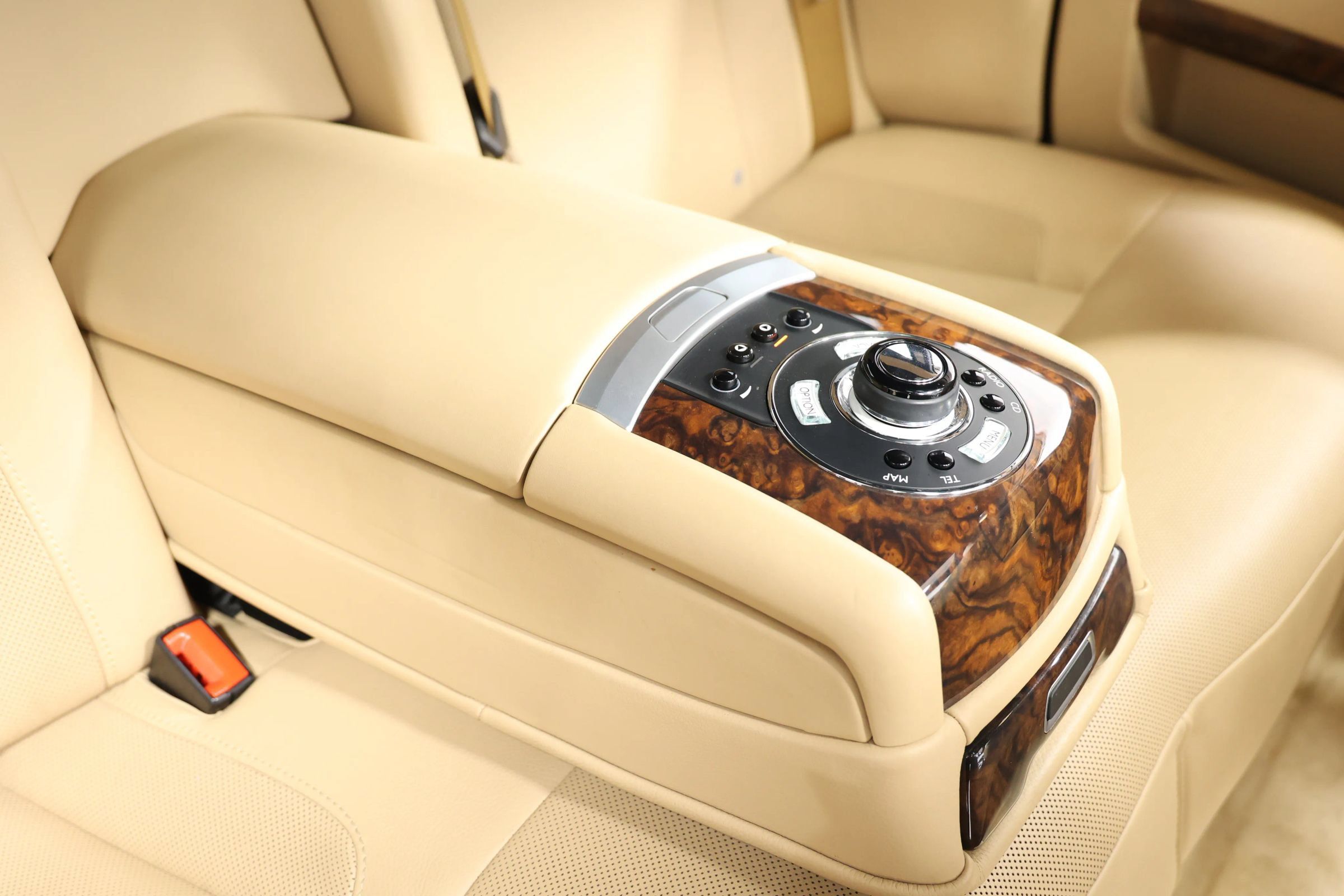 Used 2011 Rolls-Royce Ghost RWD image 88