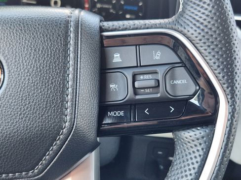 Certified 2024 Toyota Sequoia Capstone AWD/4WD image 13