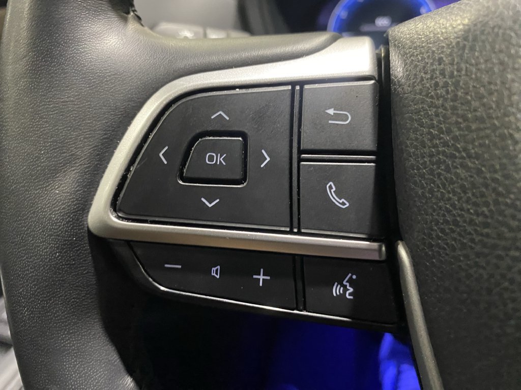 Used 2025 Toyota Grand Highlander AWD image 10