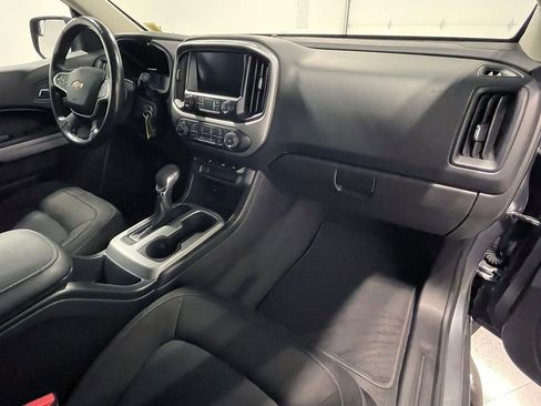 Used 2022 Chevrolet Colorado LT w/ LT Convenience Package AWD/4WD image 28