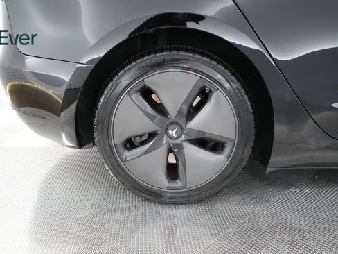 Used 2018 Tesla Model 3 Mid Range RWD image 19