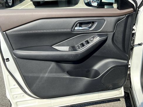 Certified 2023 Nissan Rogue SV w/ SV Premium B Package image 20