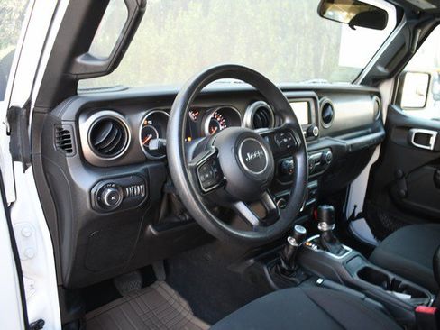 Used 2018 Jeep Wrangler Unlimited Sport AWD/4WD image 14