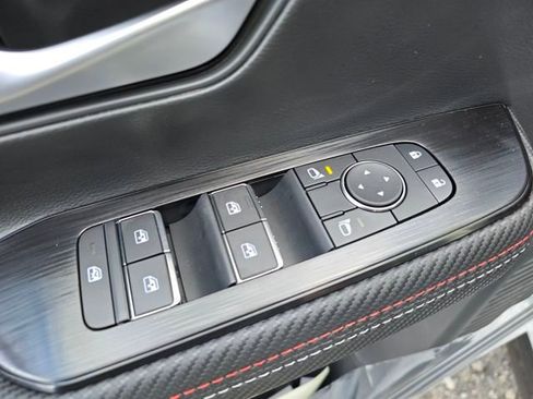 New 2026 Nissan Kicks SR w/ Cold Weather Package image 6