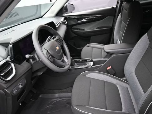 New 2026 Chevrolet TrailBlazer LS w/ LS Convenience Package AWD/4WD image 8