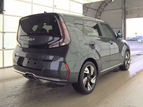 Used 2023 Kia Soul GT-Line image 5