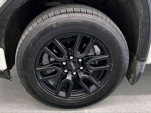 Used 2024 GMC Sierra 1500 Elevation image 7