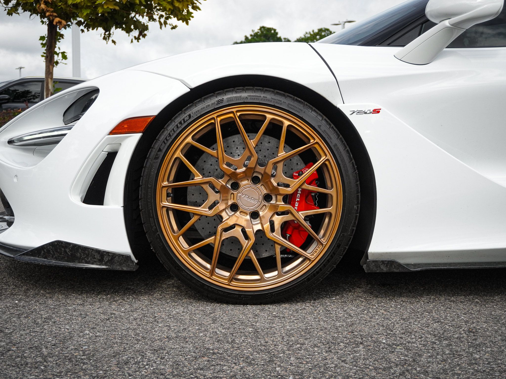Used 2019 McLaren 720S RWD image 16